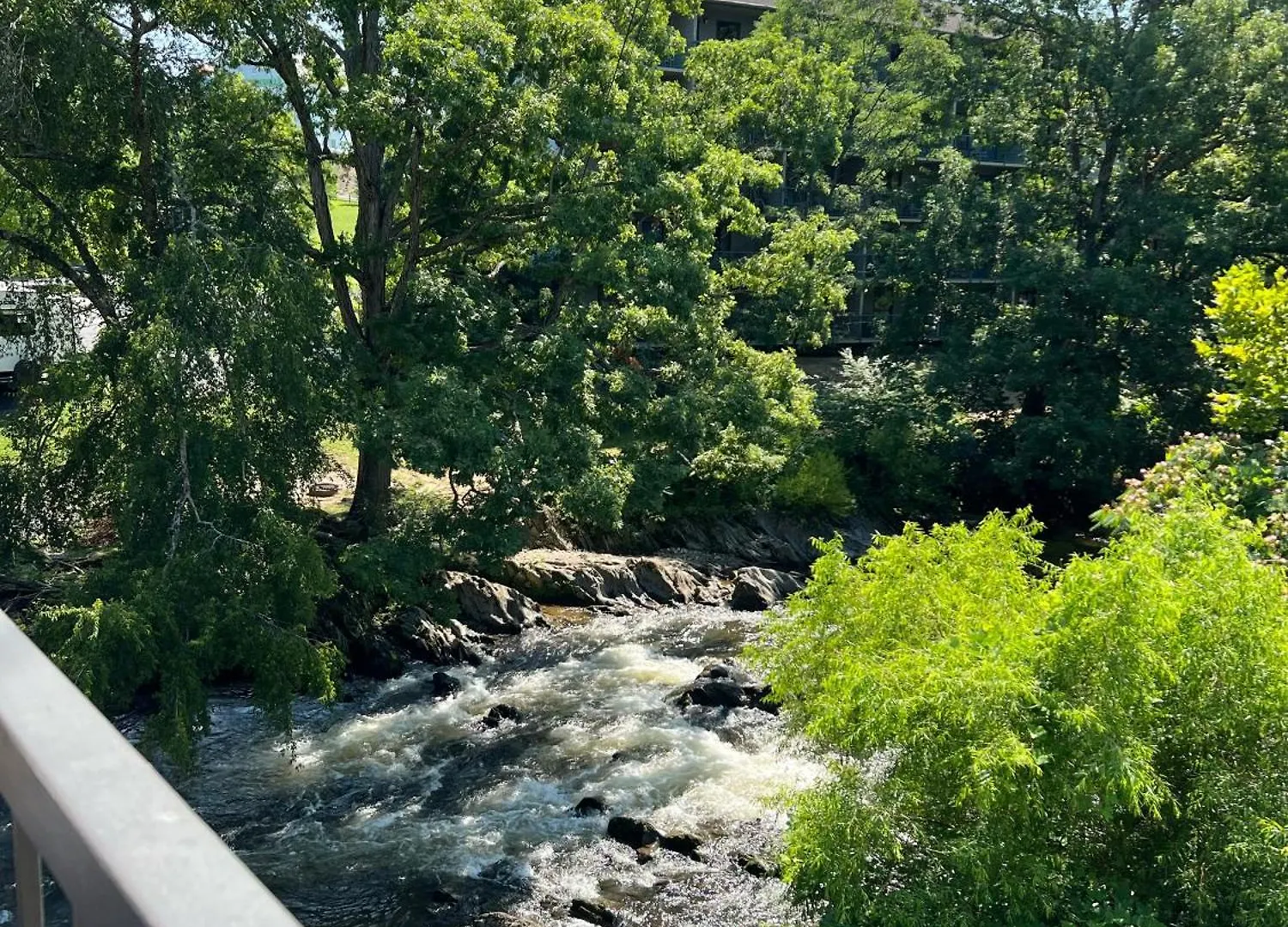 Creekstone Hotel