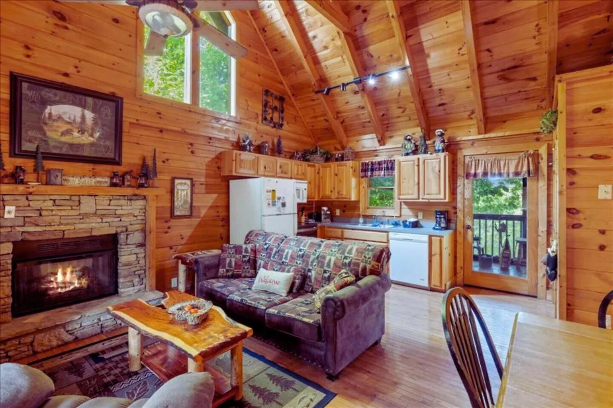 Backwoods Secluded Escape For 8 Guests *