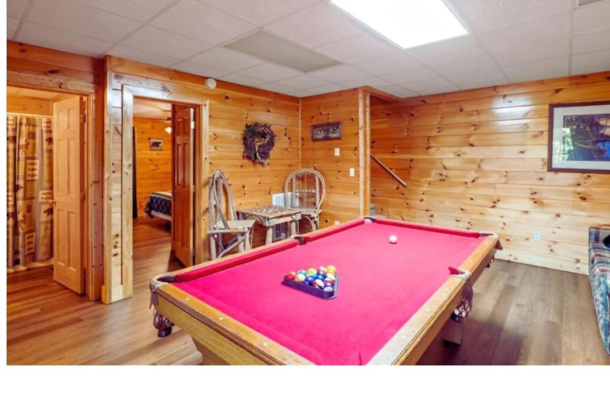Backwoods Secluded Escape For 8 Guests 度假居