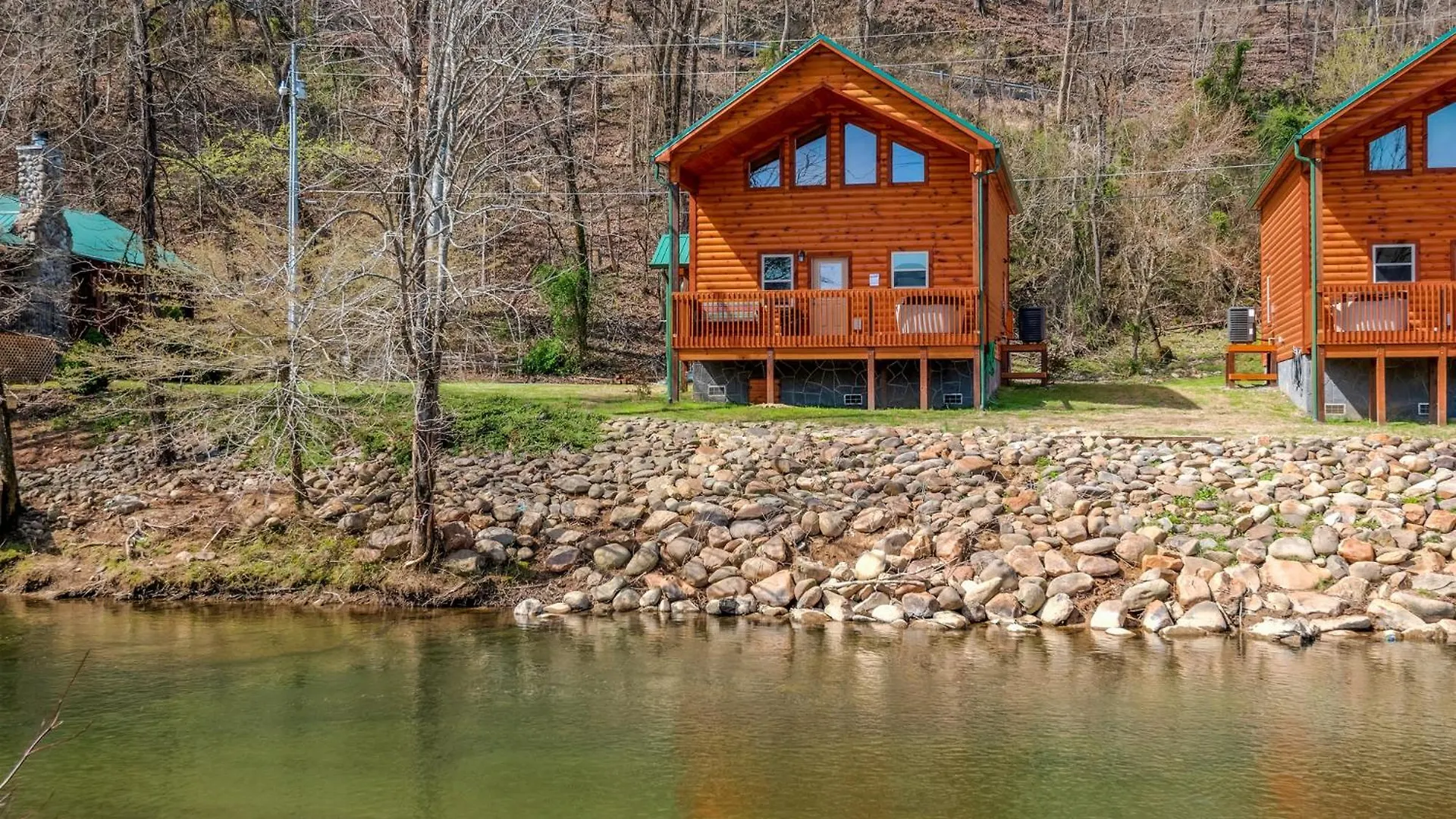 Lighthouse Harbor * Pigeon Forge