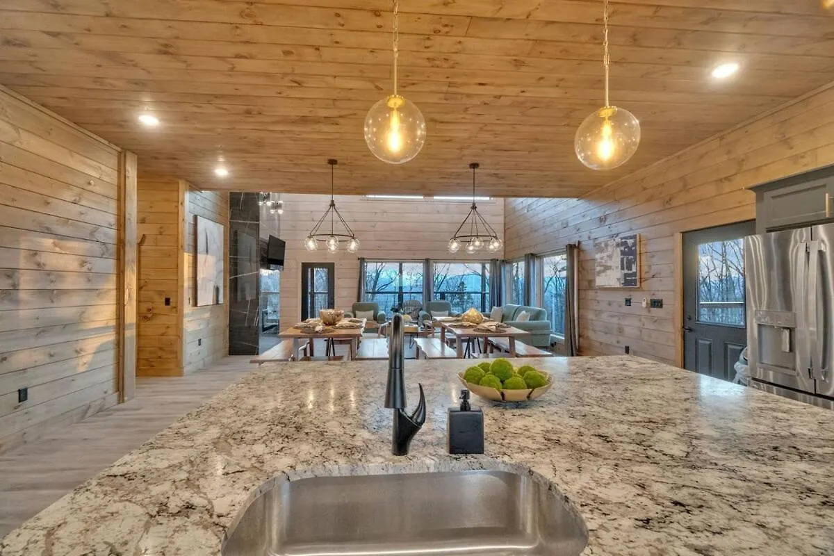 Honeybear Hideaways - Modern Luxurious With Pool, Hot Tub, Fire Place, Game And Theater בית נופש *