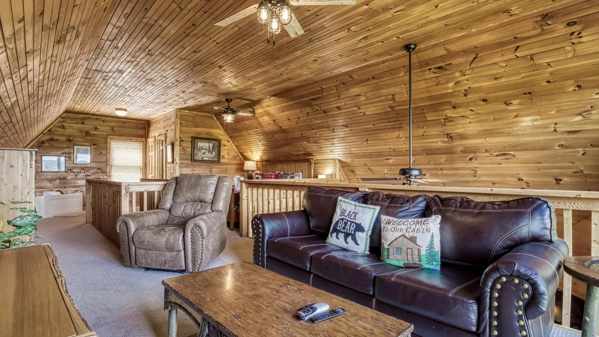 Black Bear Ferienhaus *