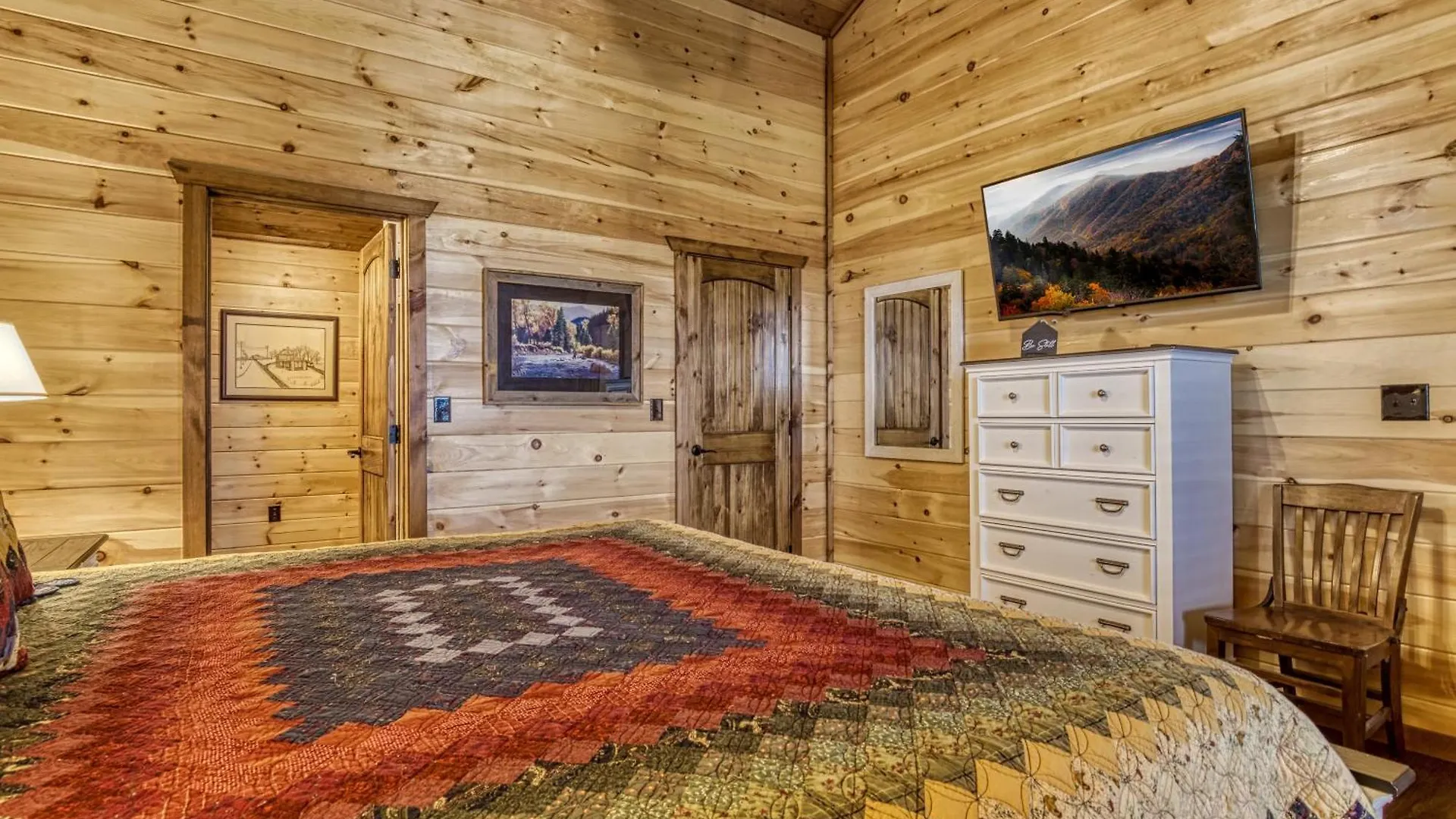 Mountown Moments Vista * Pigeon Forge