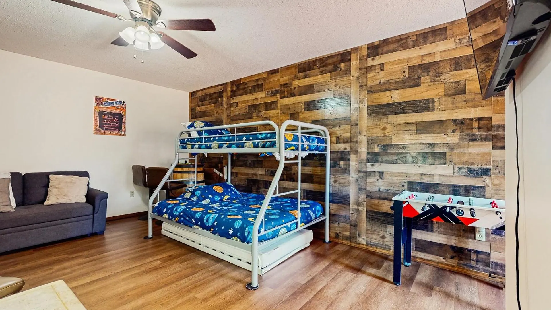 Mountain Hideaway * Pigeon Forge