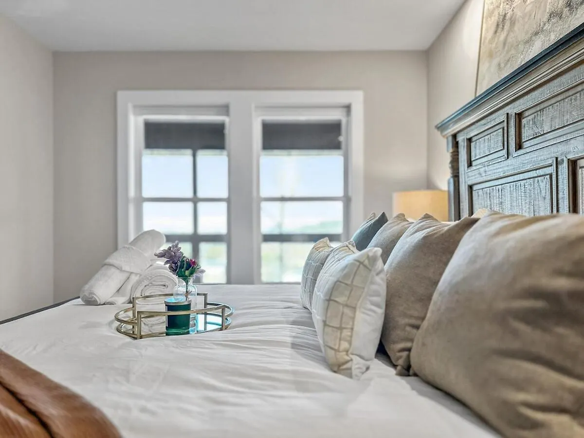 Semesterbostad Lux Cabin, Indoor Heated Pool, Hot Tub, Arcades, Close To Dollywood