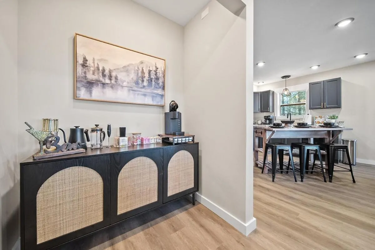 Semesterbostad Lux Cabin, Indoor Heated Pool, Hot Tub, Arcades, Close To Dollywood