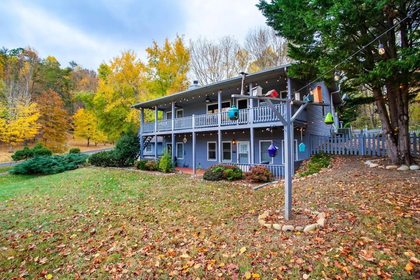 Mtn View, Community Pool, Game Room, & Hot Tub! * Pigeon Forge