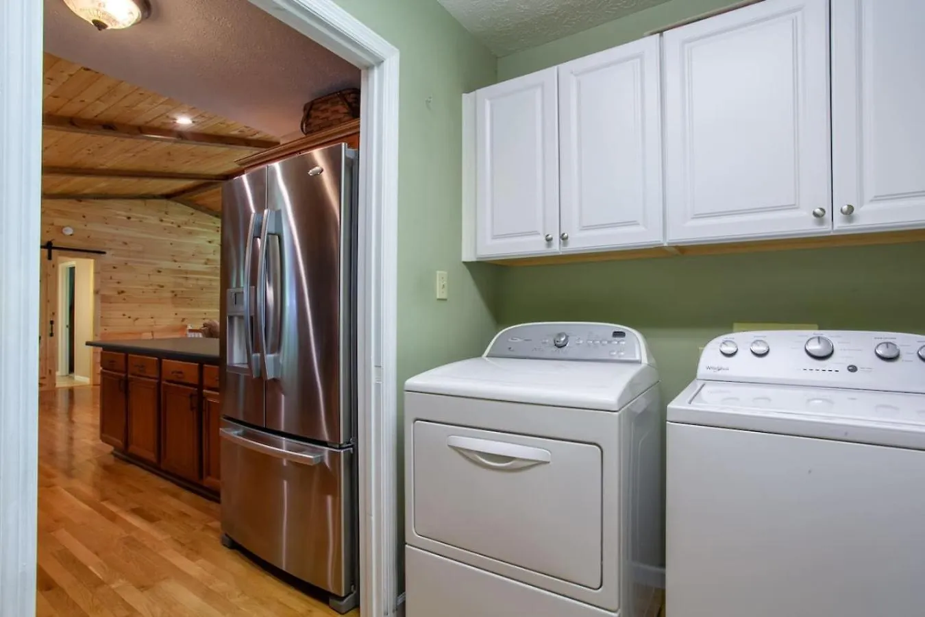Mtn View, Community Pool, Game Room, & Hot Tub! Holiday home *