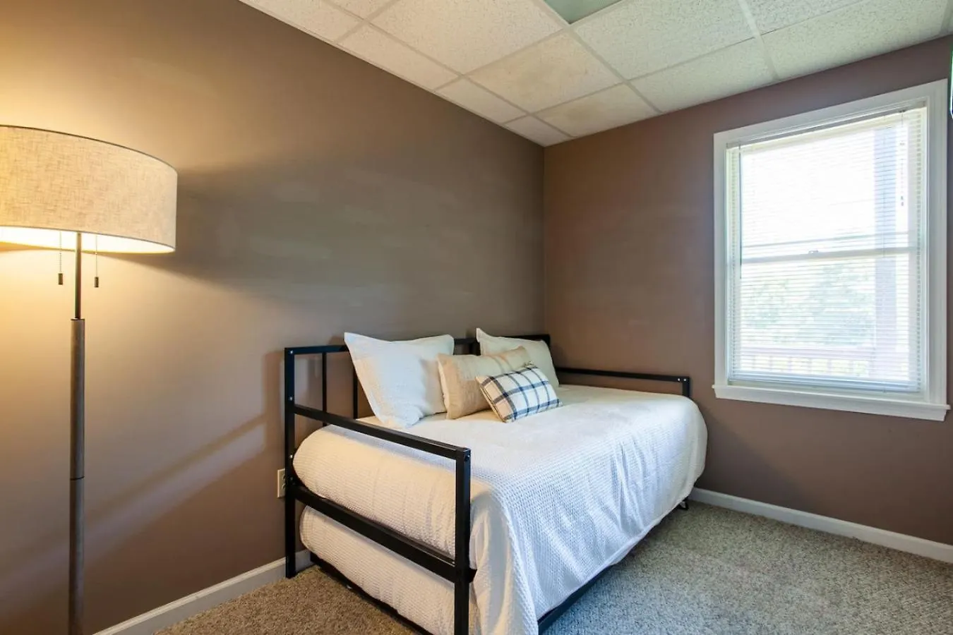 Mtn View, Community Pool, Game Room, & Hot Tub! Holiday home