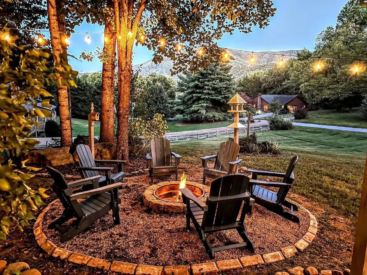 Mtn View, Community Pool, Game Room, & Hot Tub! Holiday home