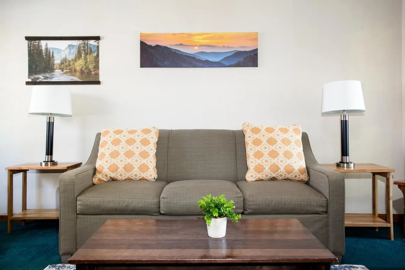 Hillside Hideaway Community Pool Grill Appartement