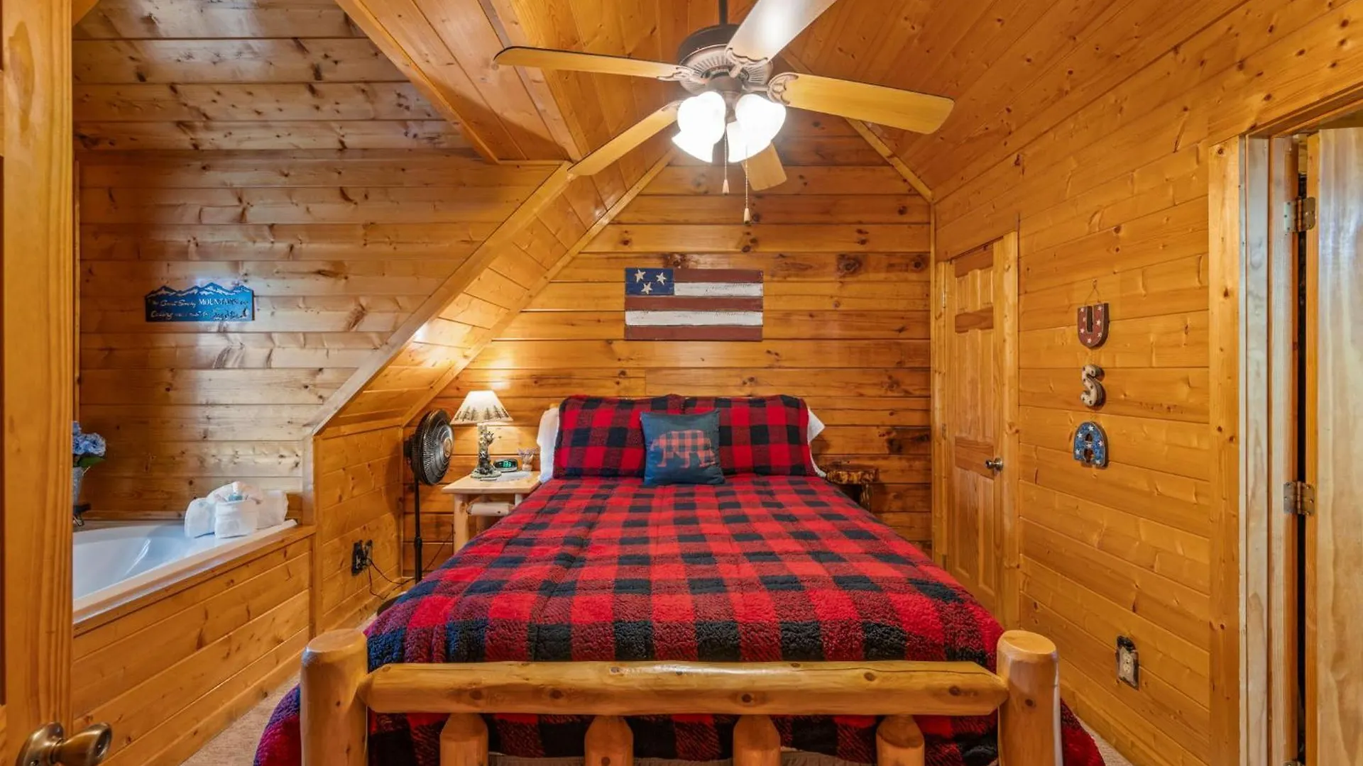 Cabin, Pet-friendly, Prime Location * Pigeon Forge