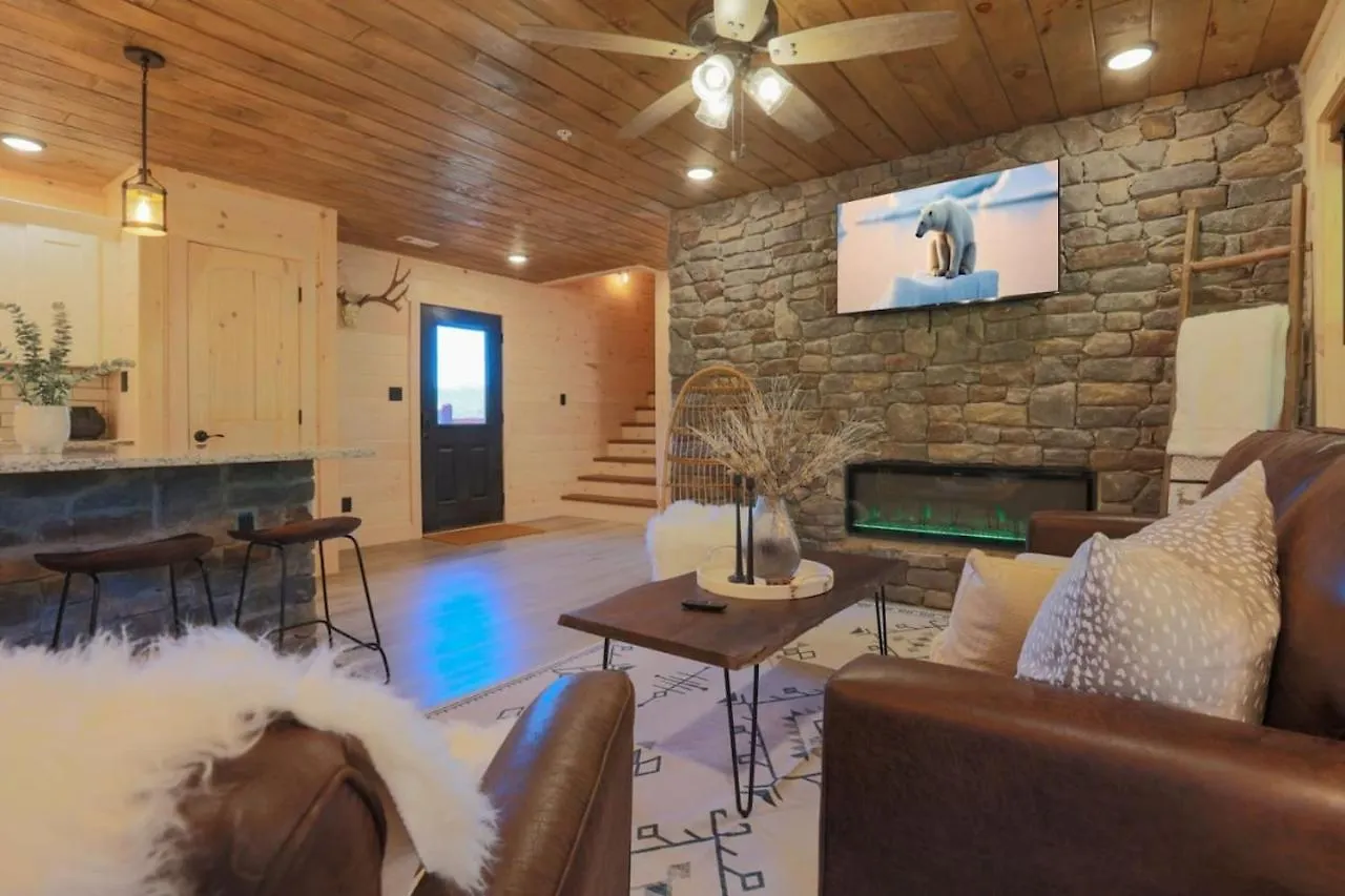 4 Bedroom 6ba Pool In Forge Holiday home