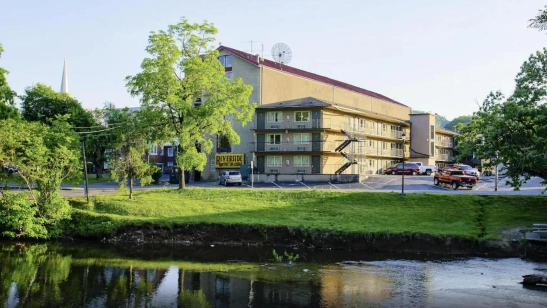 Tennessee Mountain Riverside By Oyo Hotel Pigeon Forge
