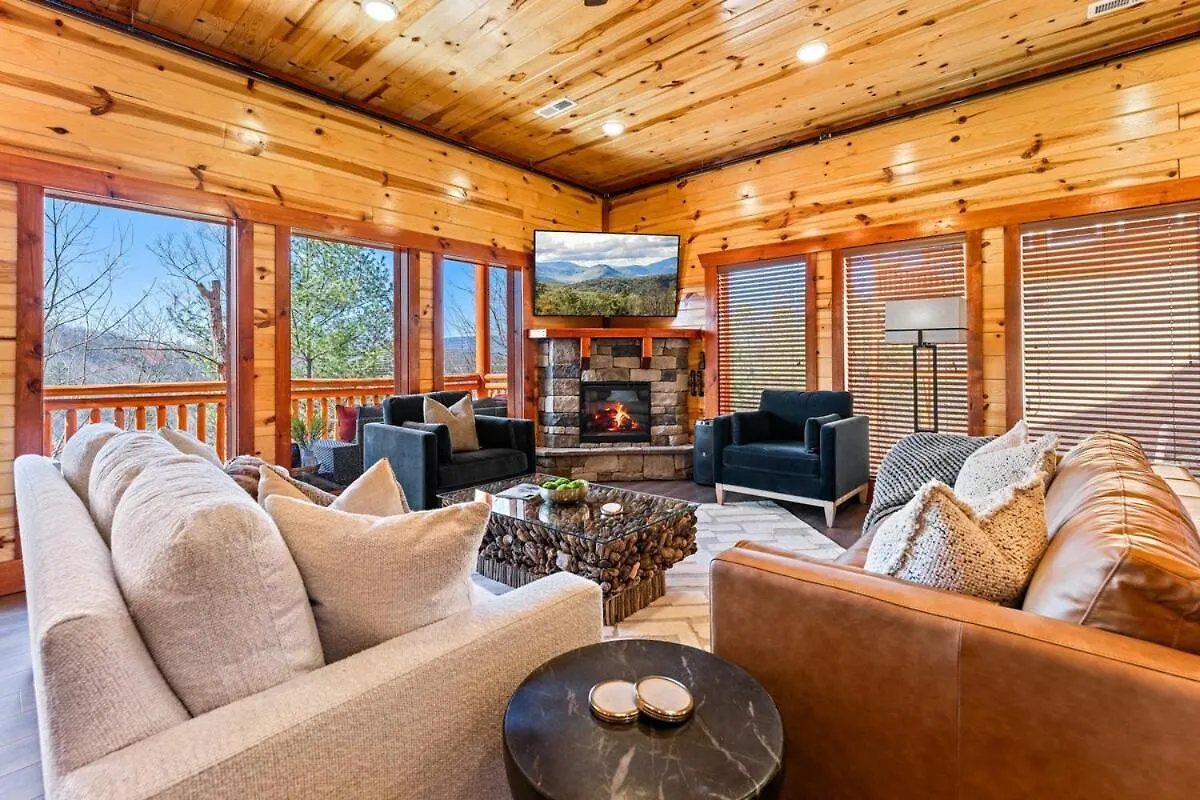 New Luxury Newly Furnished Sleeps 20 Stunning View Heated Indoor Pool With New Mural Arcade Games Theater And Karaoke