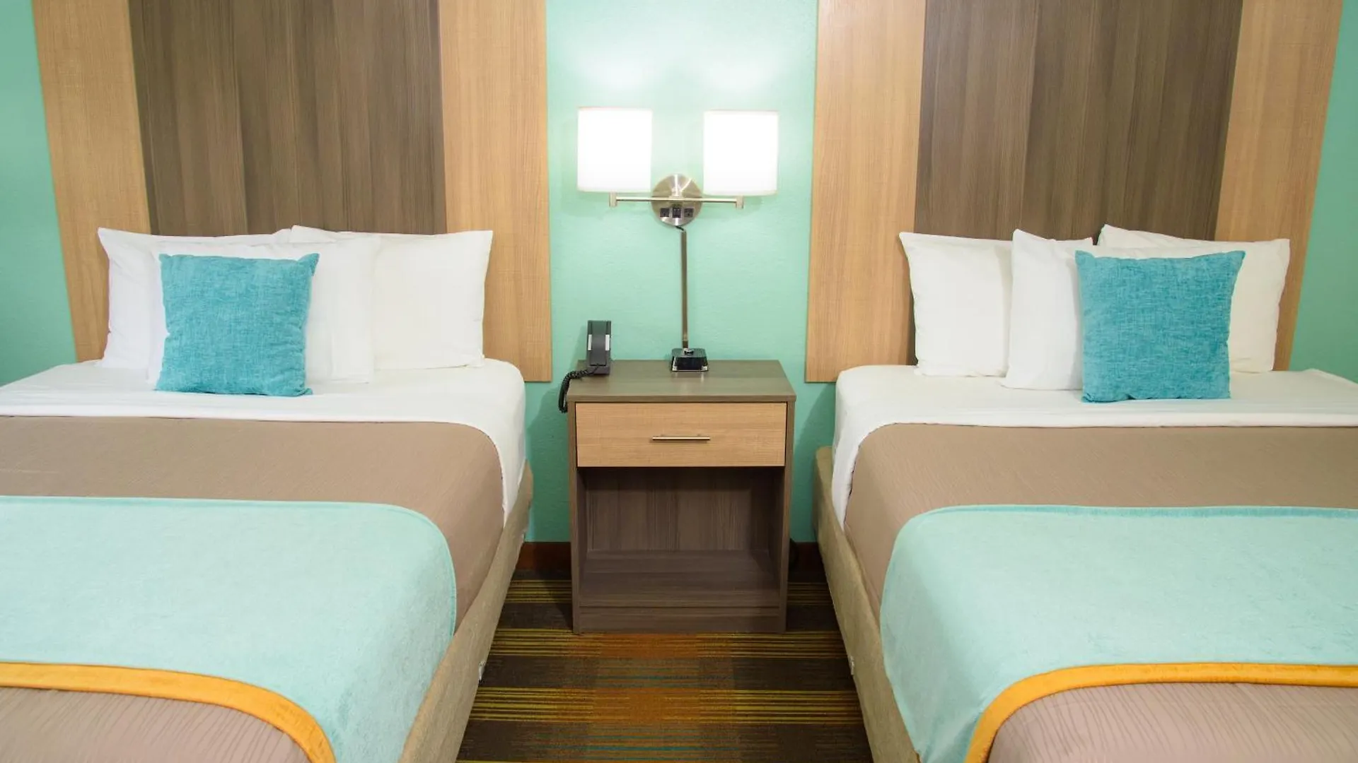 Hotel Pigeon River 3*
