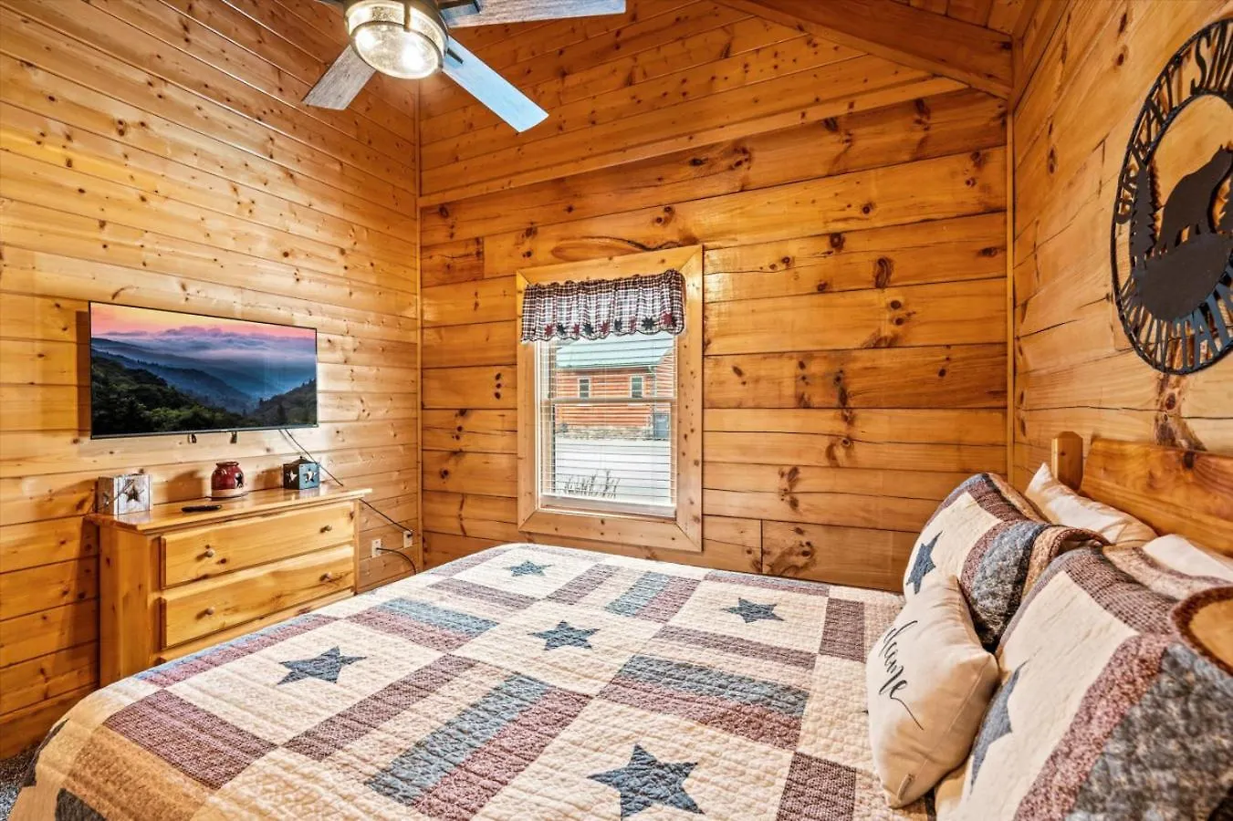 Starry Mountain View- Hot Tub - Pool Table - Prime Location * 비둘기 포지
