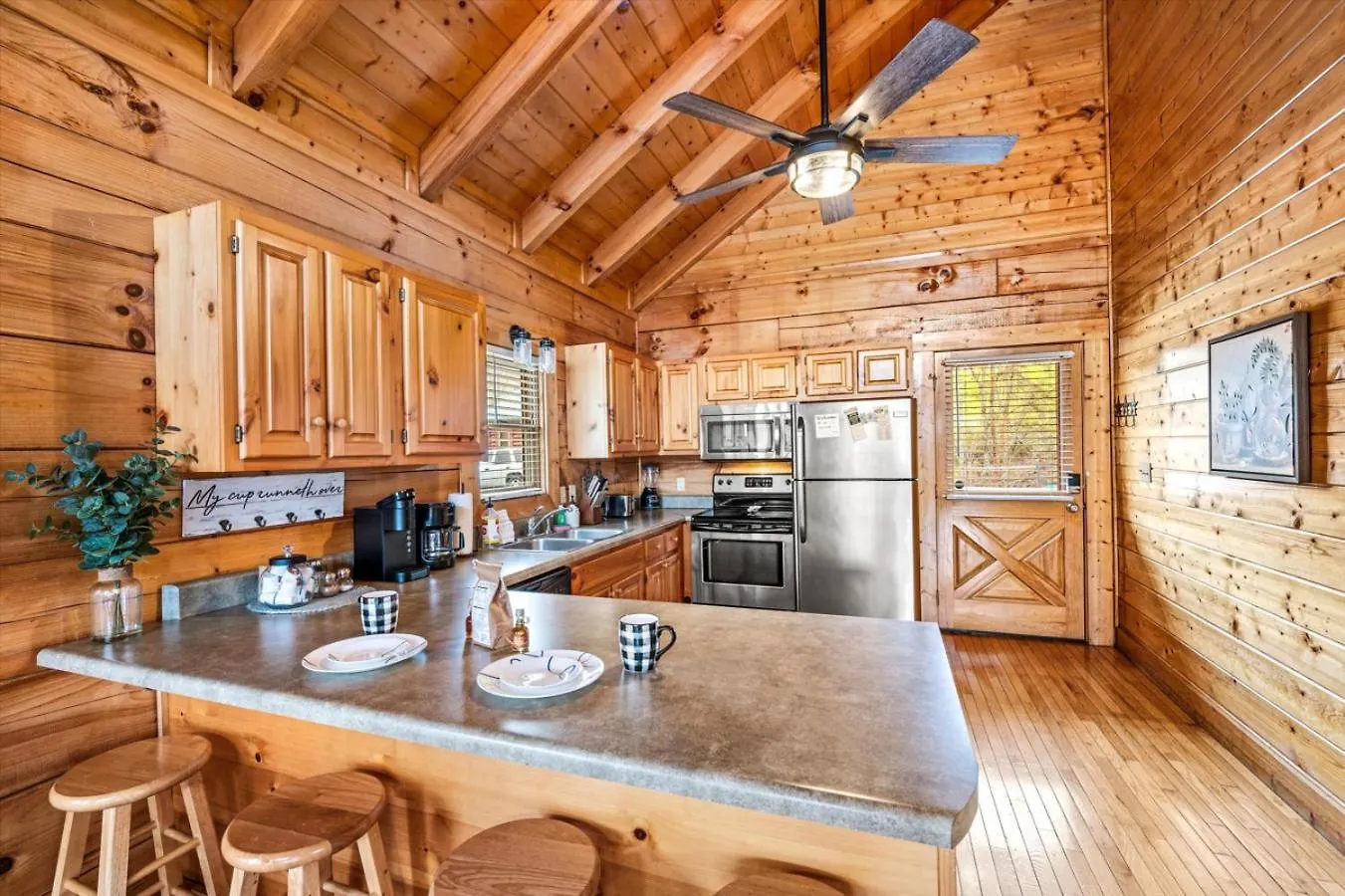 펜션 Starry Mountain View- Hot Tub - Pool Table - Prime Location *