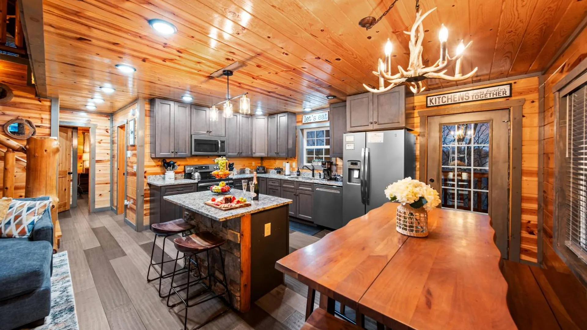 Indoor Heated Pool, Alpine Near Dollywood, Theater & Game Room, Hot Tub Casa vacanze