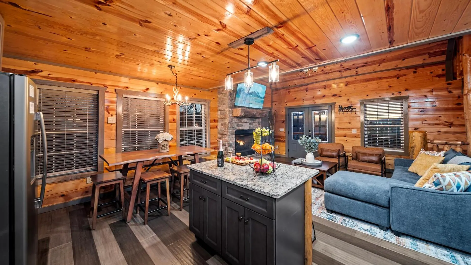Indoor Heated Pool, Alpine Near Dollywood, Theater & Game Room, Hot Tub Casa vacanze *