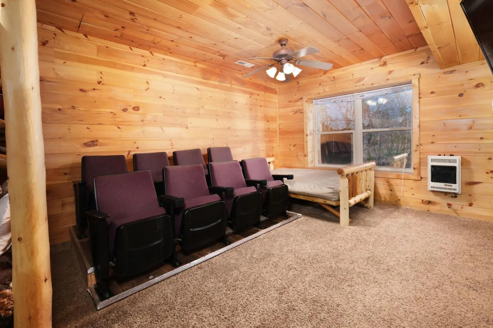 5br Sleeps 20 Putt Putt Gameroom Hot Tub Free Attraction Tickets Casa vacanze Pigeon Forge