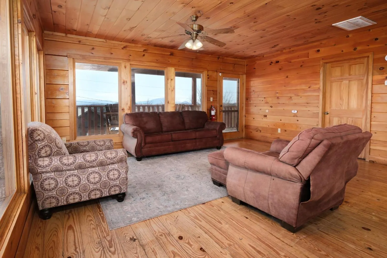 5br Sleeps 20 Putt Putt Gameroom Hot Tub Free Attraction Tickets Casa vacanze *