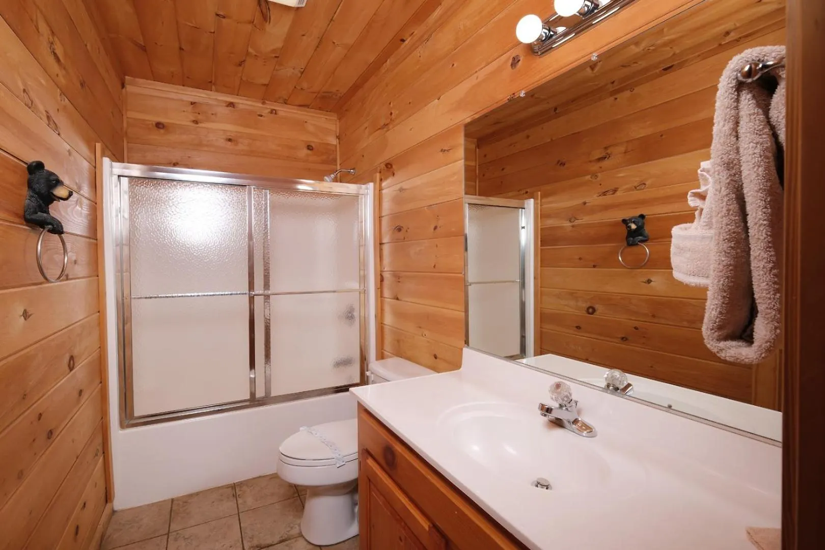 Casa vacanze 5br Sleeps 20 Putt Putt Gameroom Hot Tub Free Attraction Tickets Pigeon Forge