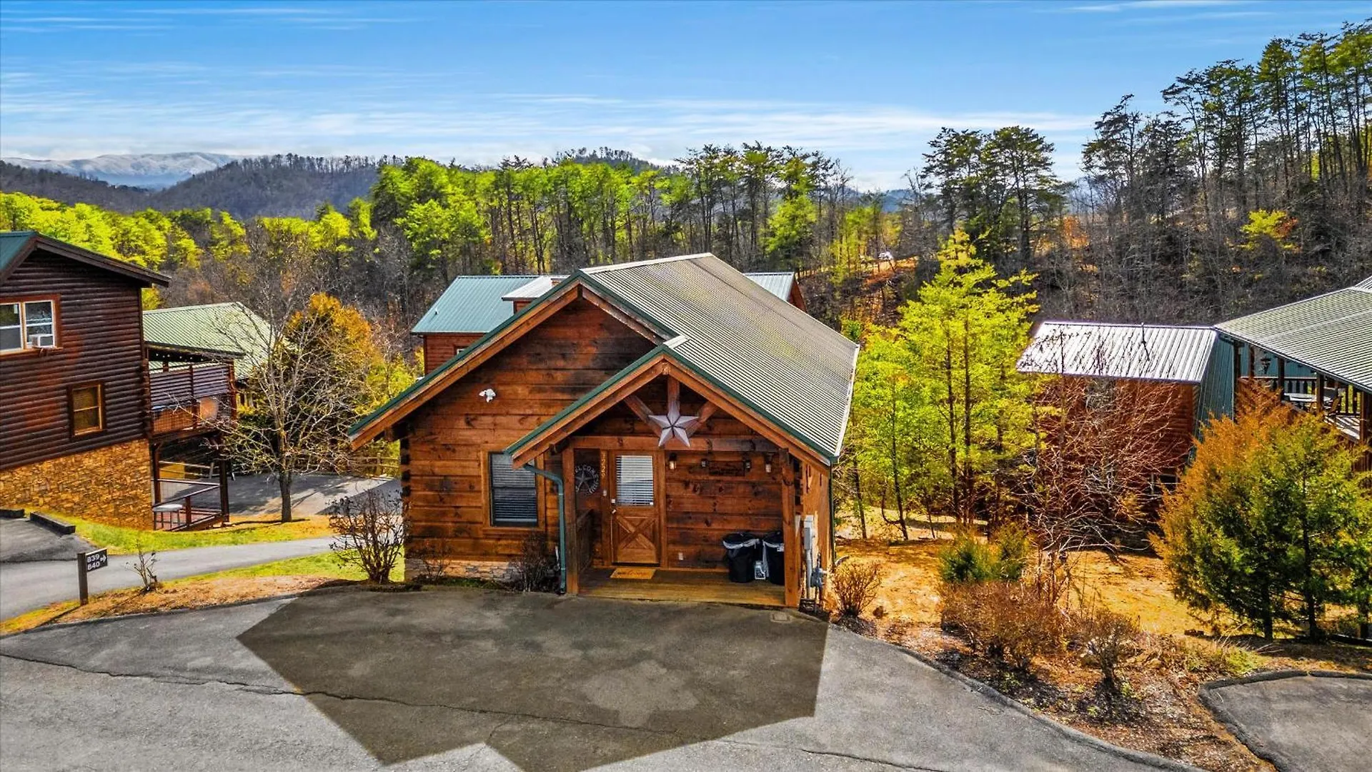 펜션 Starry Mountain View- Hot Tub - Pool Table - Prime Location 비둘기 포지