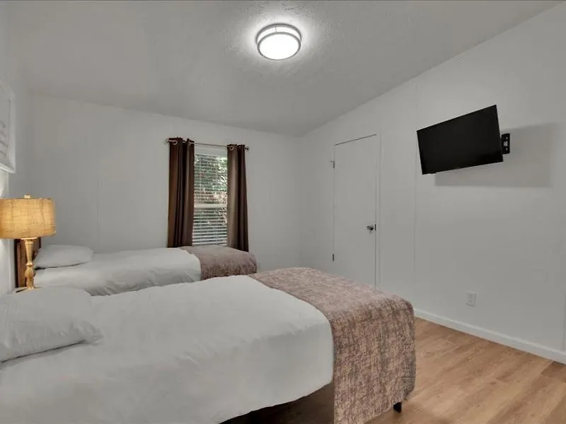 Luxurious 4br Mountain Haven With Parking 샬레 비둘기 포지