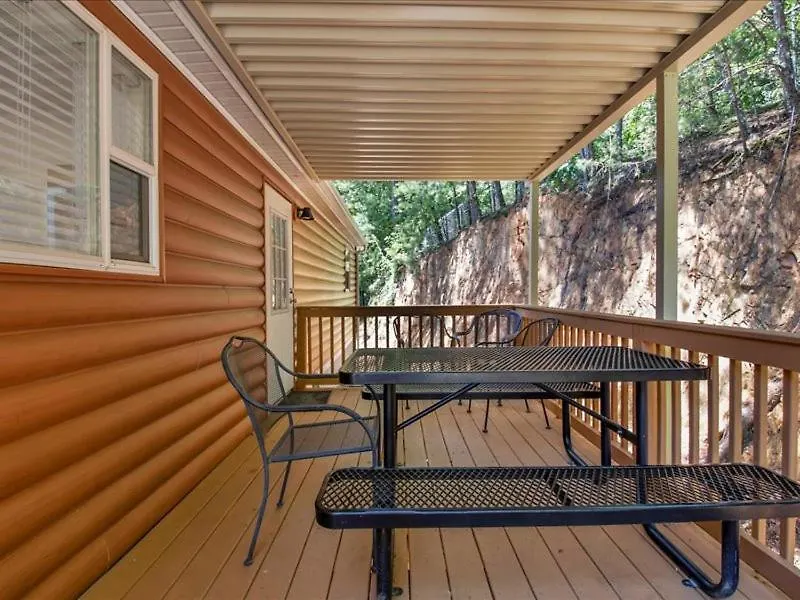Luxurious 4br Mountain Haven With Parking 샬레 비둘기 포지