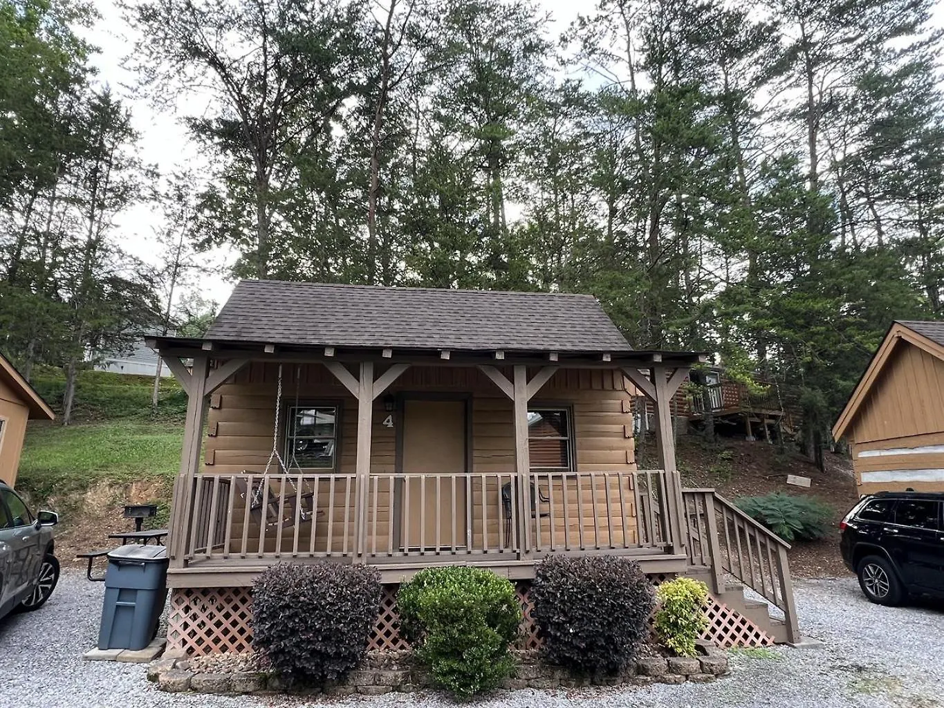 Homey With Mountain Views Dağ evi