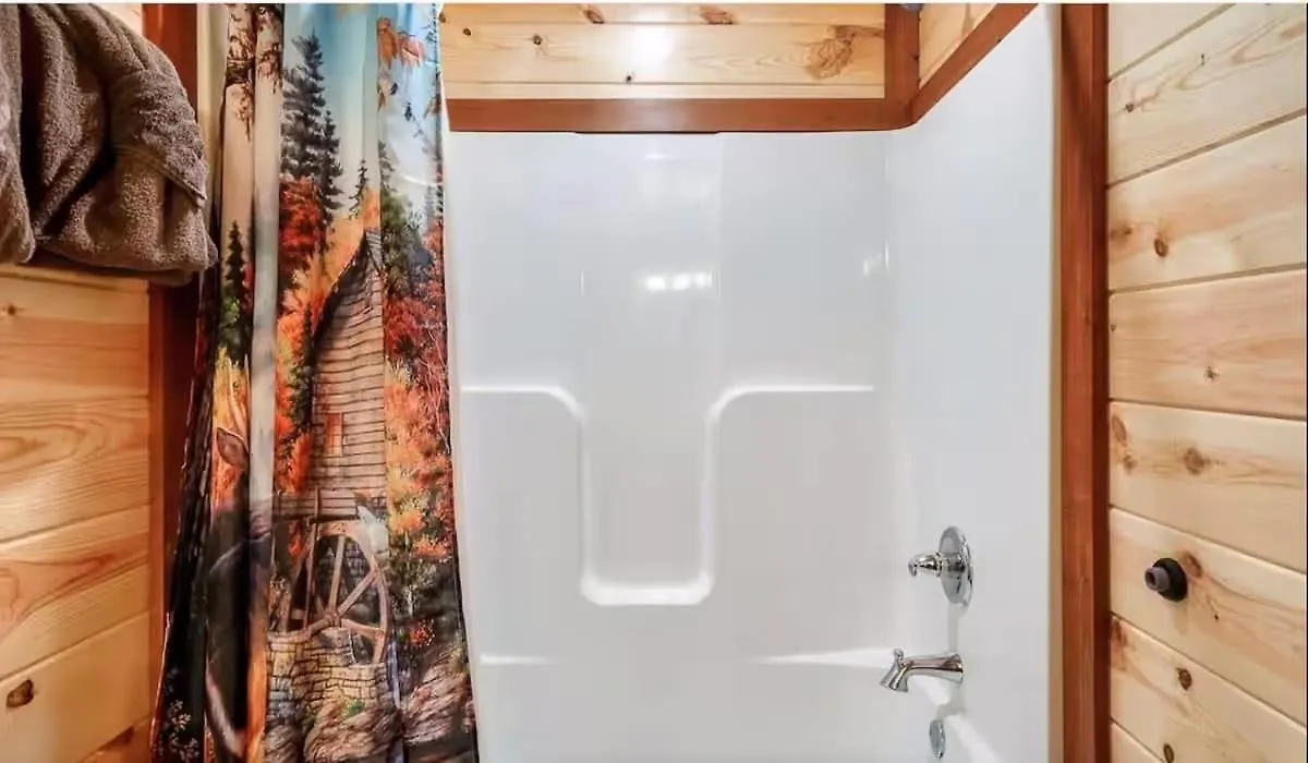 Sleeps 28 - Luxe Smokies Game Hot Tub Views Near Attractions *