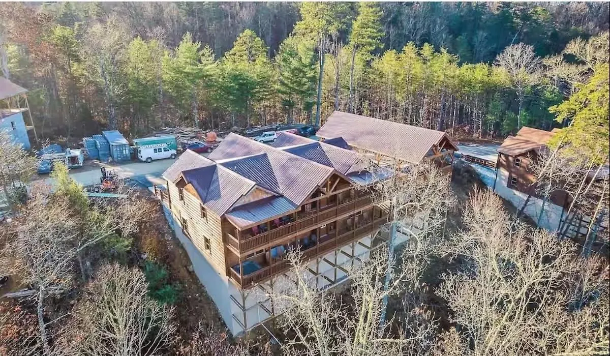Sleeps 28 - Luxe Smokies Game Hot Tub Views Near Attractions 度假居 *