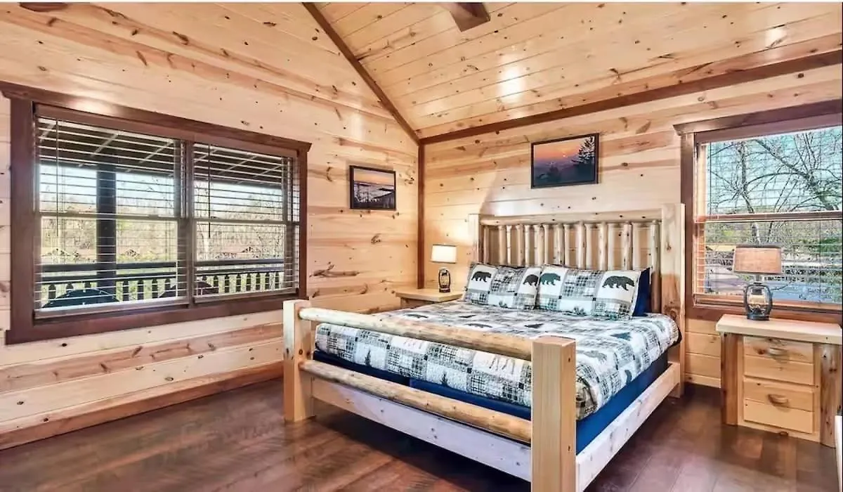 Sleeps 28 - Luxe Smokies Game Hot Tub Views Near Attractions