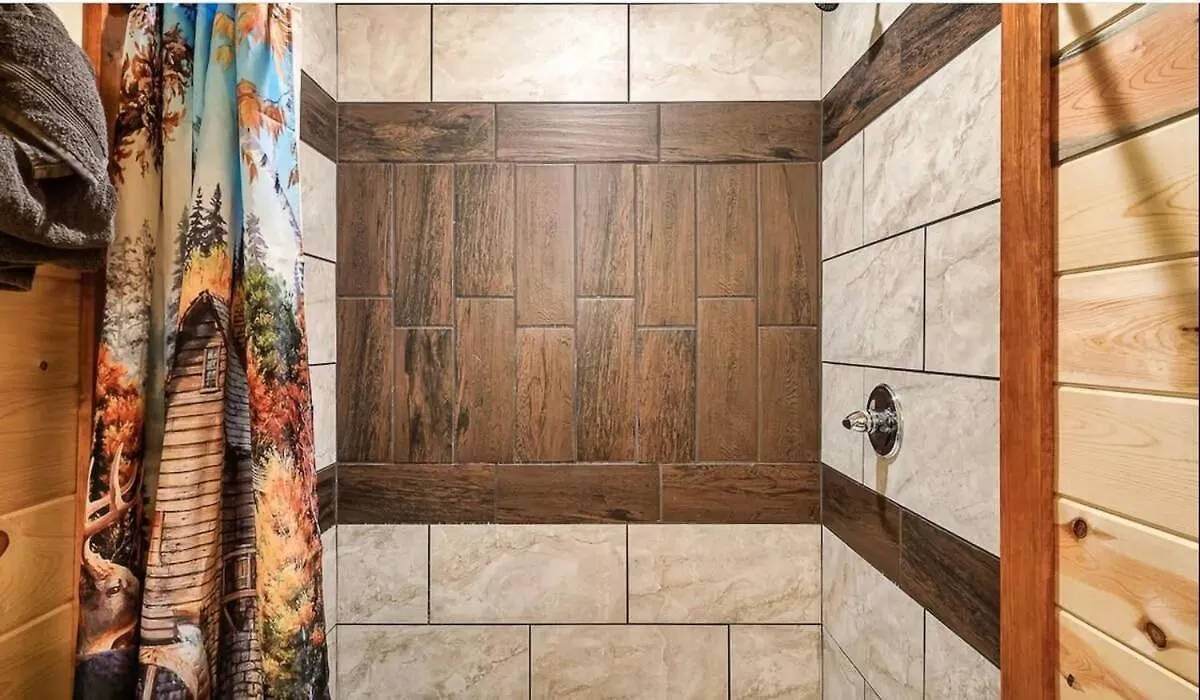 度假居 Sleeps 28 - Luxe Smokies Game Hot Tub Views Near Attractions