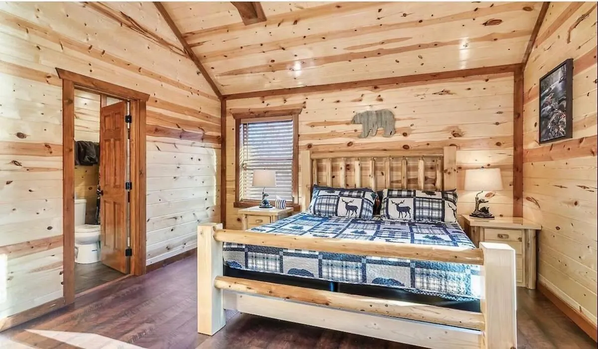 Sleeps 28 - Luxe Smokies Game Hot Tub Views Near Attractions *