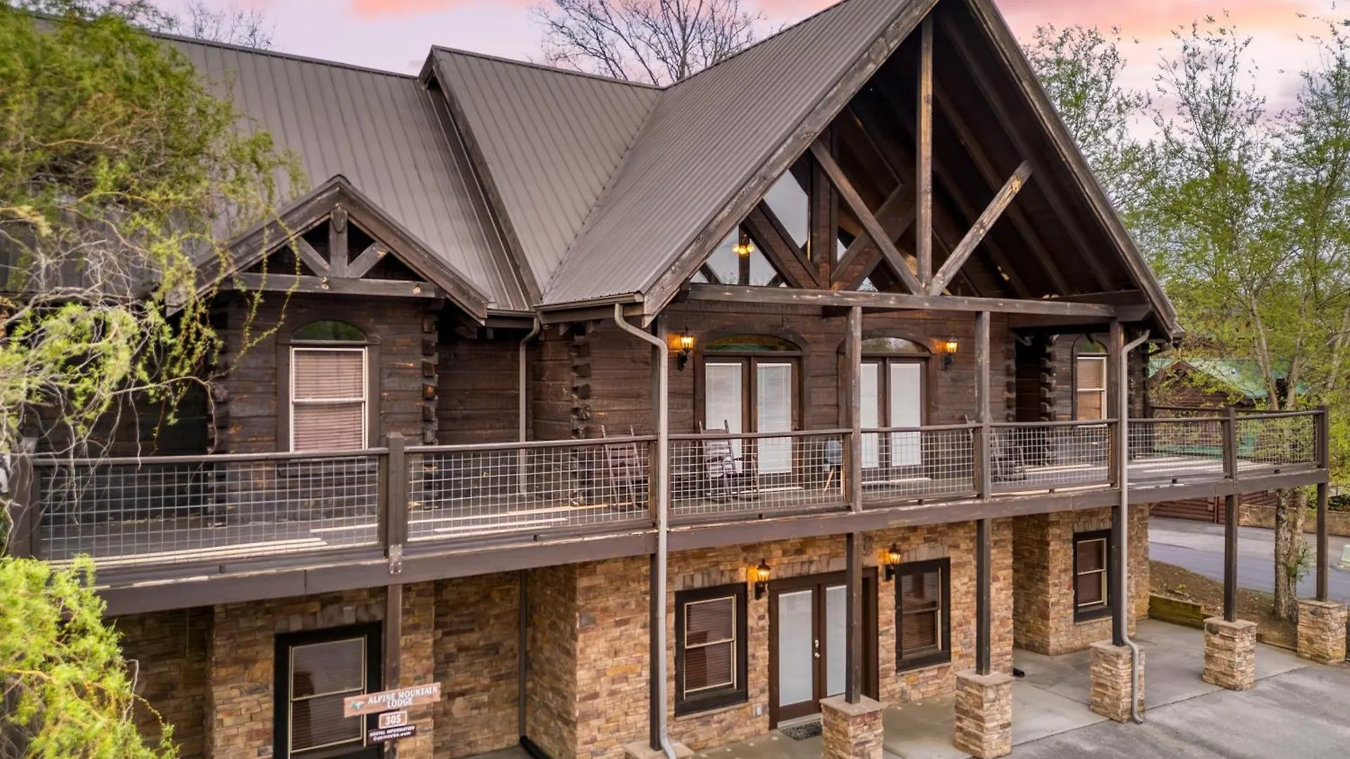 Retreat W Game Hot Tub Bbq Alpine Mountain By Avantstay Feriehus Pigeon Forge