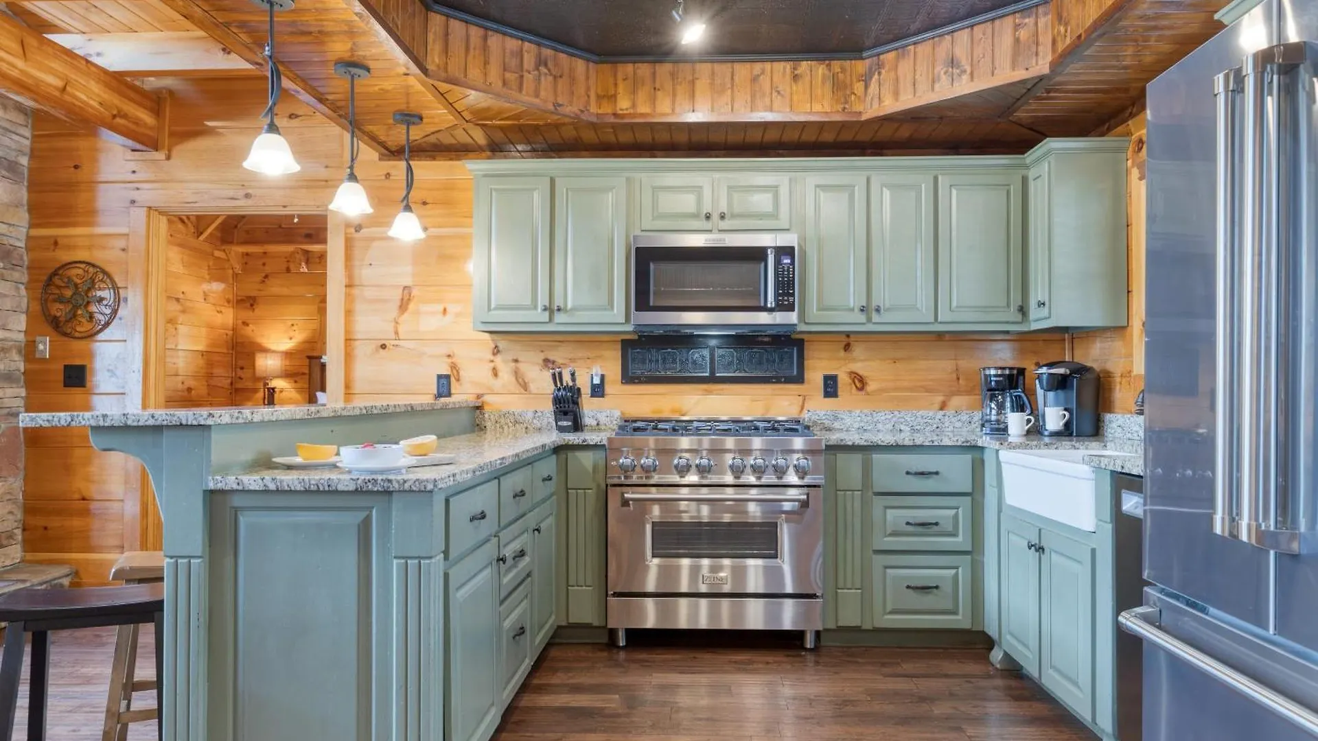 Retreat W Game Hot Tub Bbq Alpine Mountain By Avantstay * Pigeon Forge