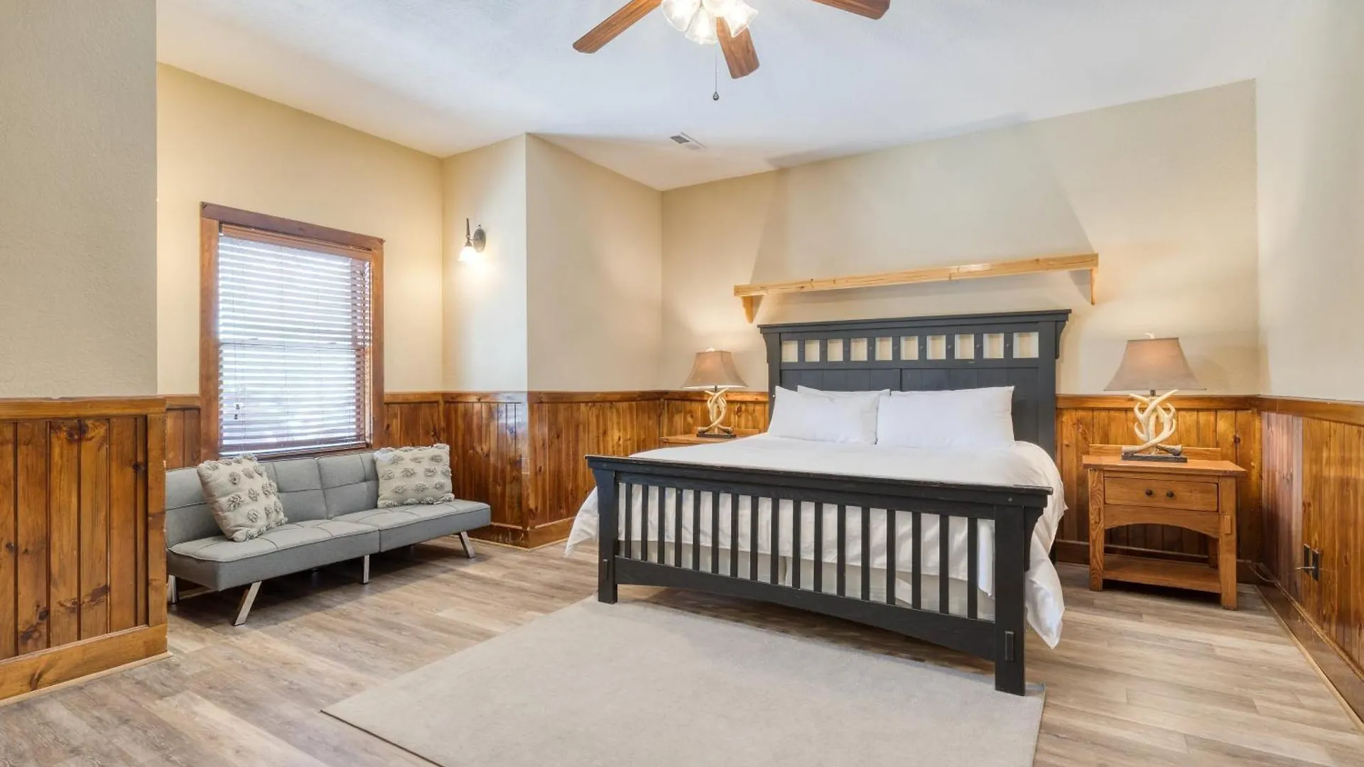 Retreat W Game Hot Tub Bbq Alpine Mountain By Avantstay Feriehus Pigeon Forge
