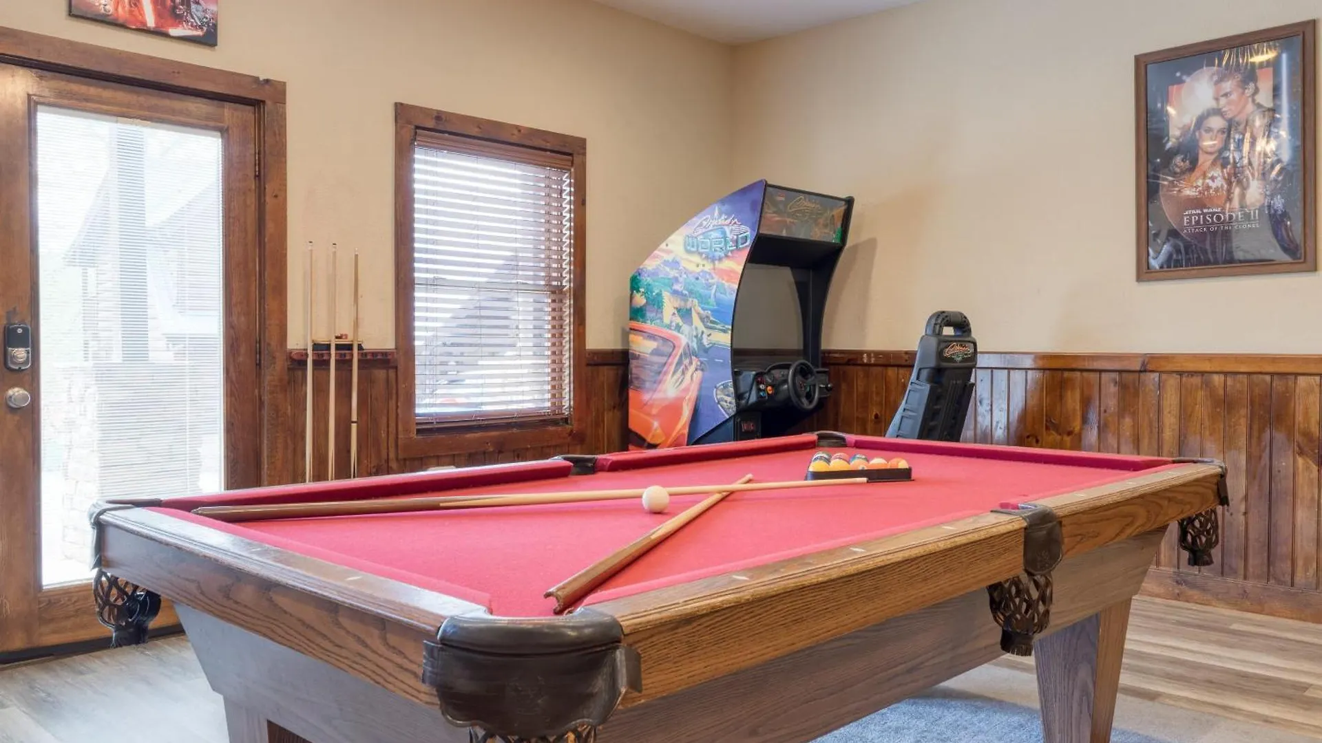 Feriehus Retreat W Game Hot Tub Bbq Alpine Mountain By Avantstay Pigeon Forge