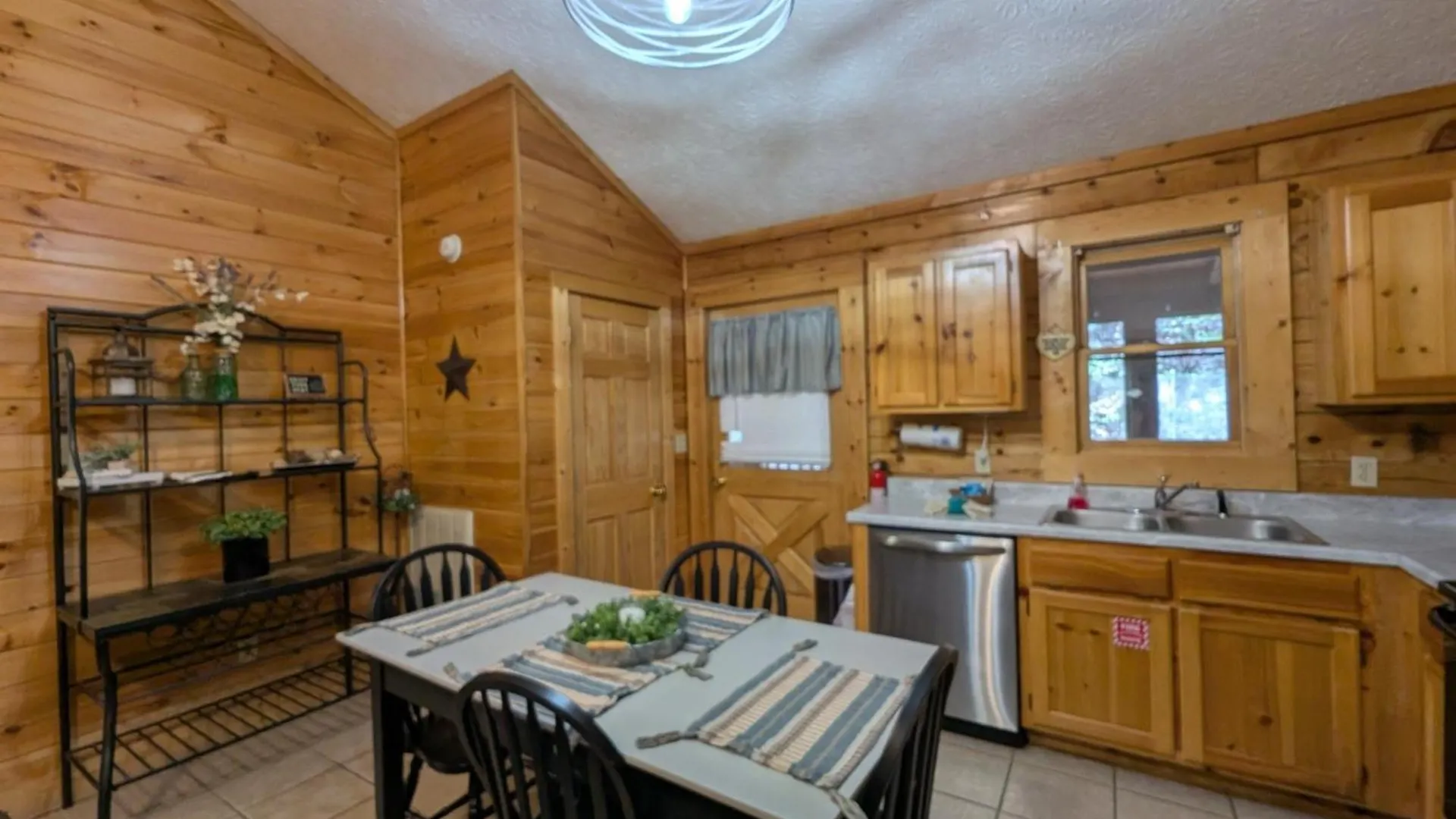 Er204 - Dream Catcher Great Location! - Close To Town! Pigeon Forge