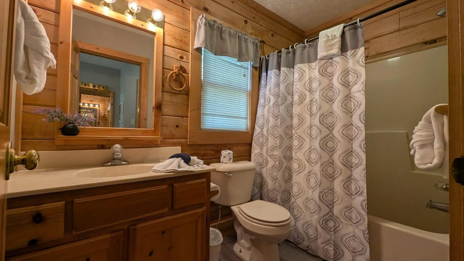 Er204 - Dream Catcher Great Location! - Close To Town! Pigeon Forge