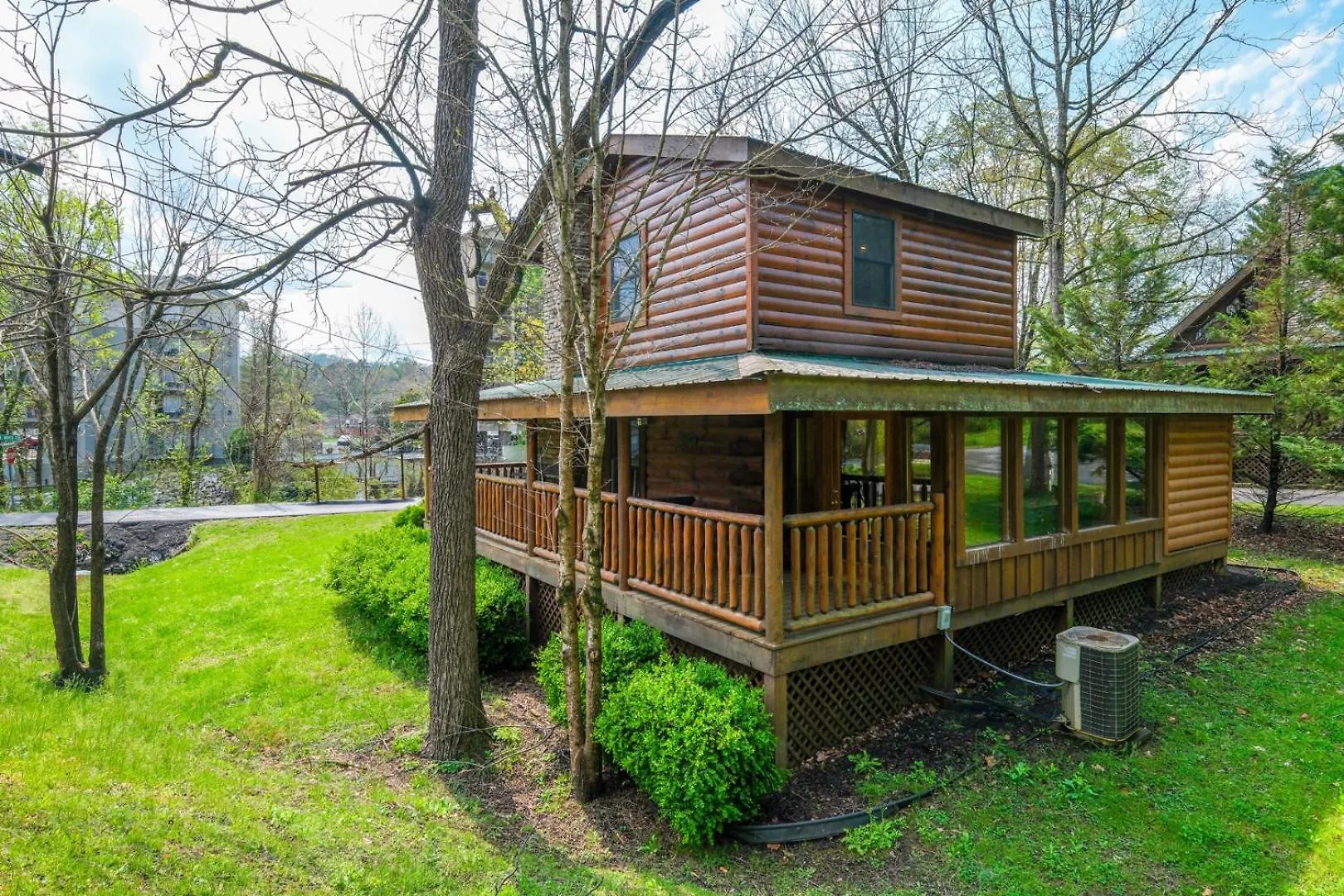 River Romance Pigeon Forge