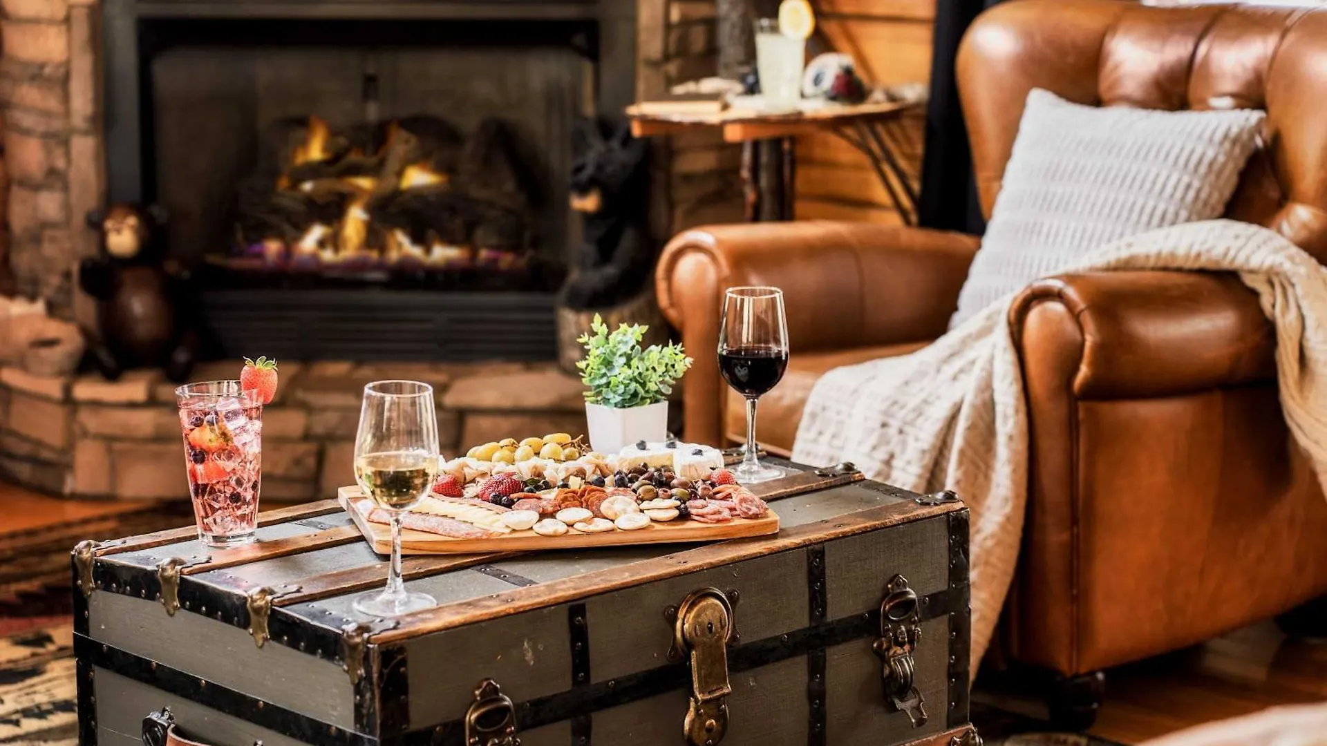 Vakantiehuis Quaint & Cozy - Great Location - Hot Tub - Bbq