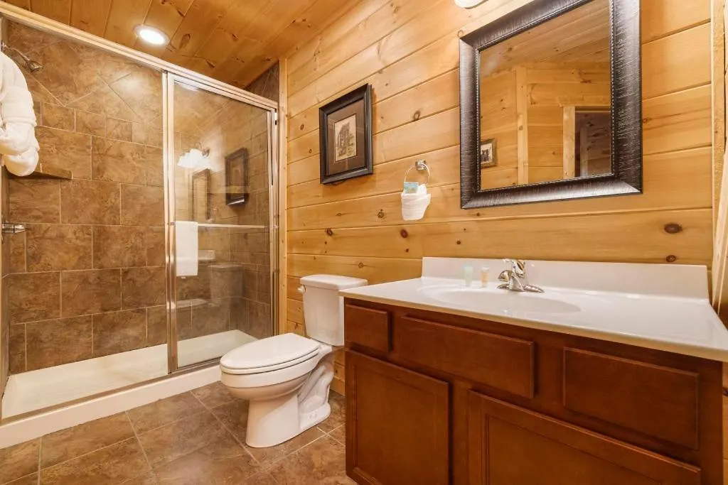 Bigfoot Bungalow, Free Tickets, No Catch! * Pigeon Forge