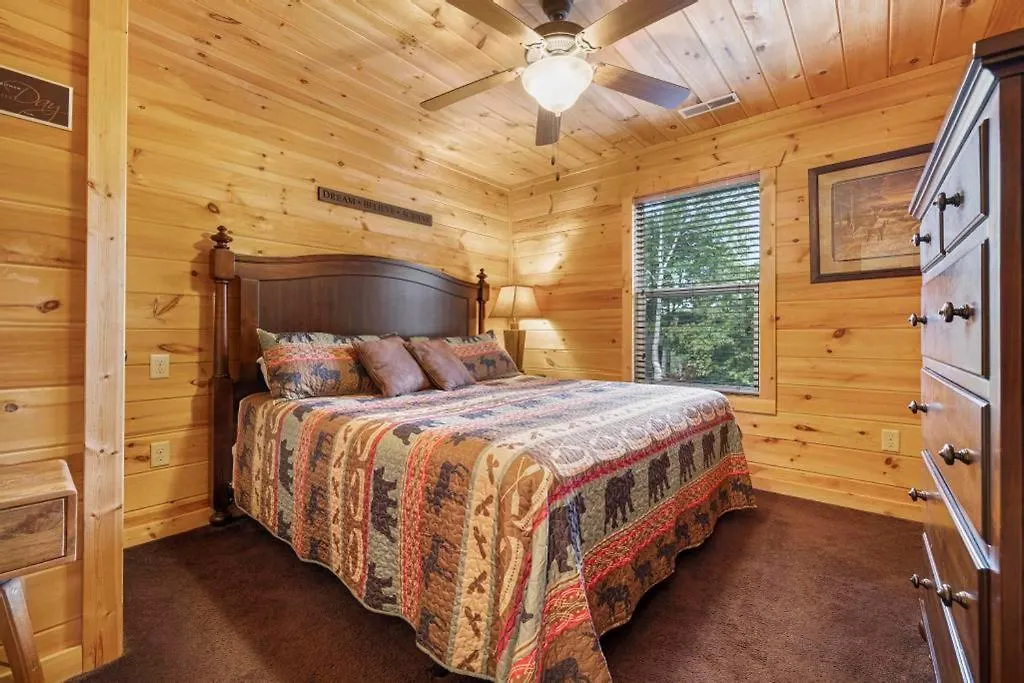 Bigfoot Bungalow, Free Tickets, No Catch! Pigeon Forge