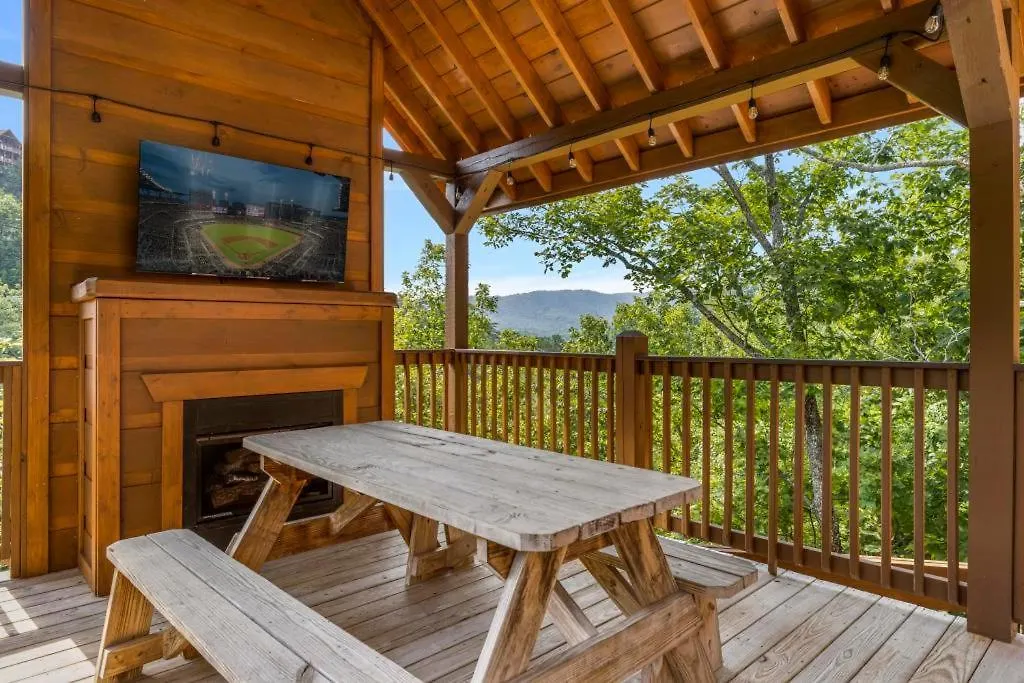 Bigfoot Bungalow, Free Tickets, No Catch! * Pigeon Forge