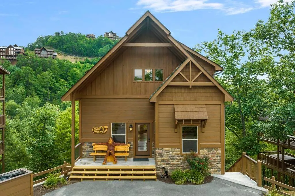 Bigfoot Bungalow, Free Tickets, No Catch! Pigeon Forge
