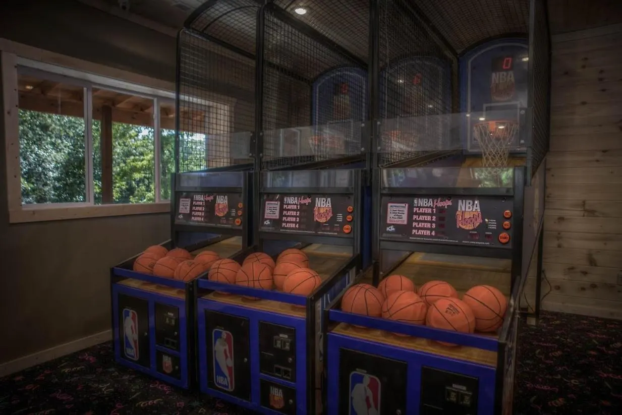 Tucked Away, Free Tickets, No Catch! * ピジョンフォージ