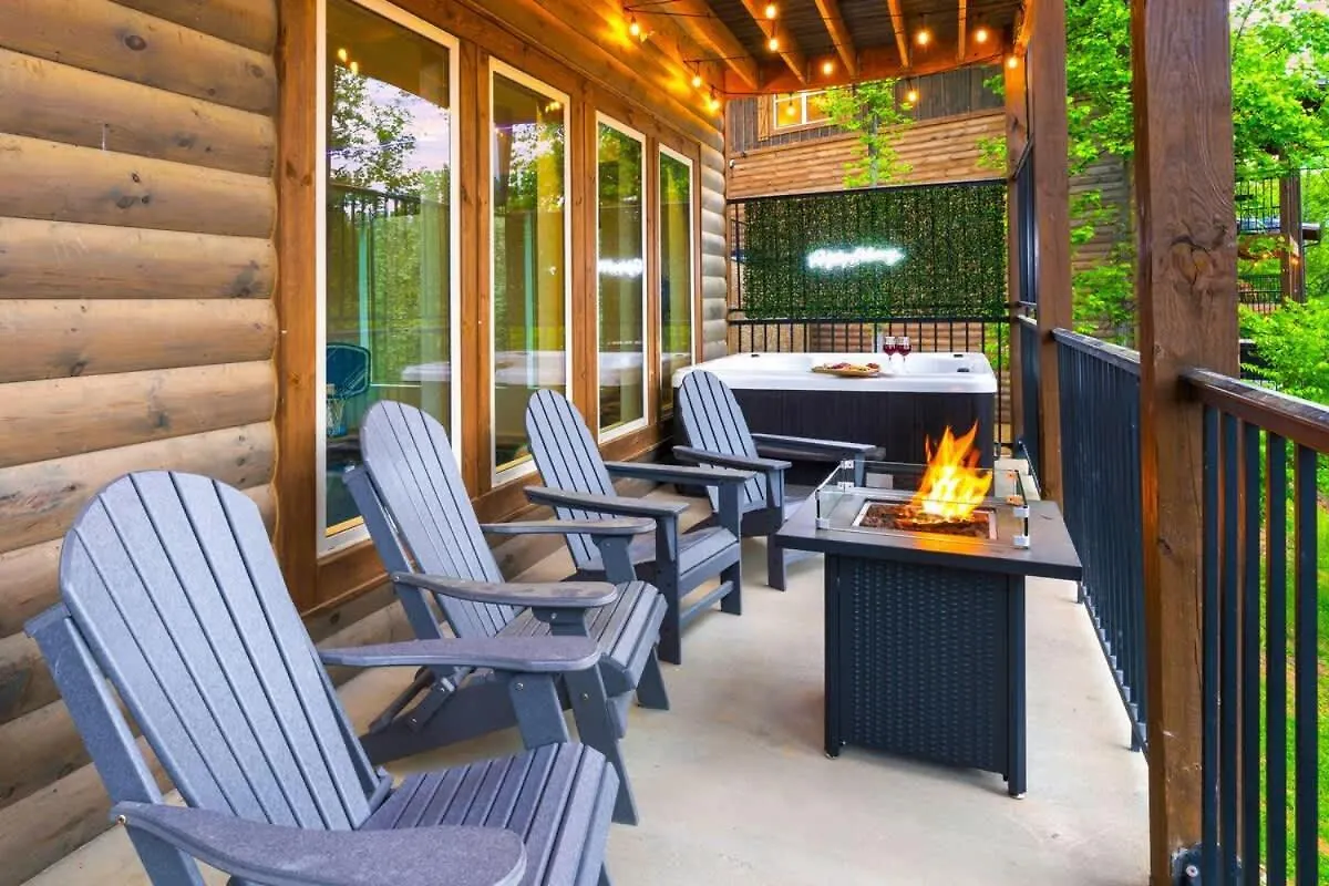 بيت للعطل Ridgetop Hideaway